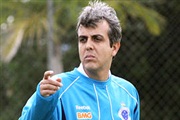 Отпуштен по само 22 дена на тренерската клупа